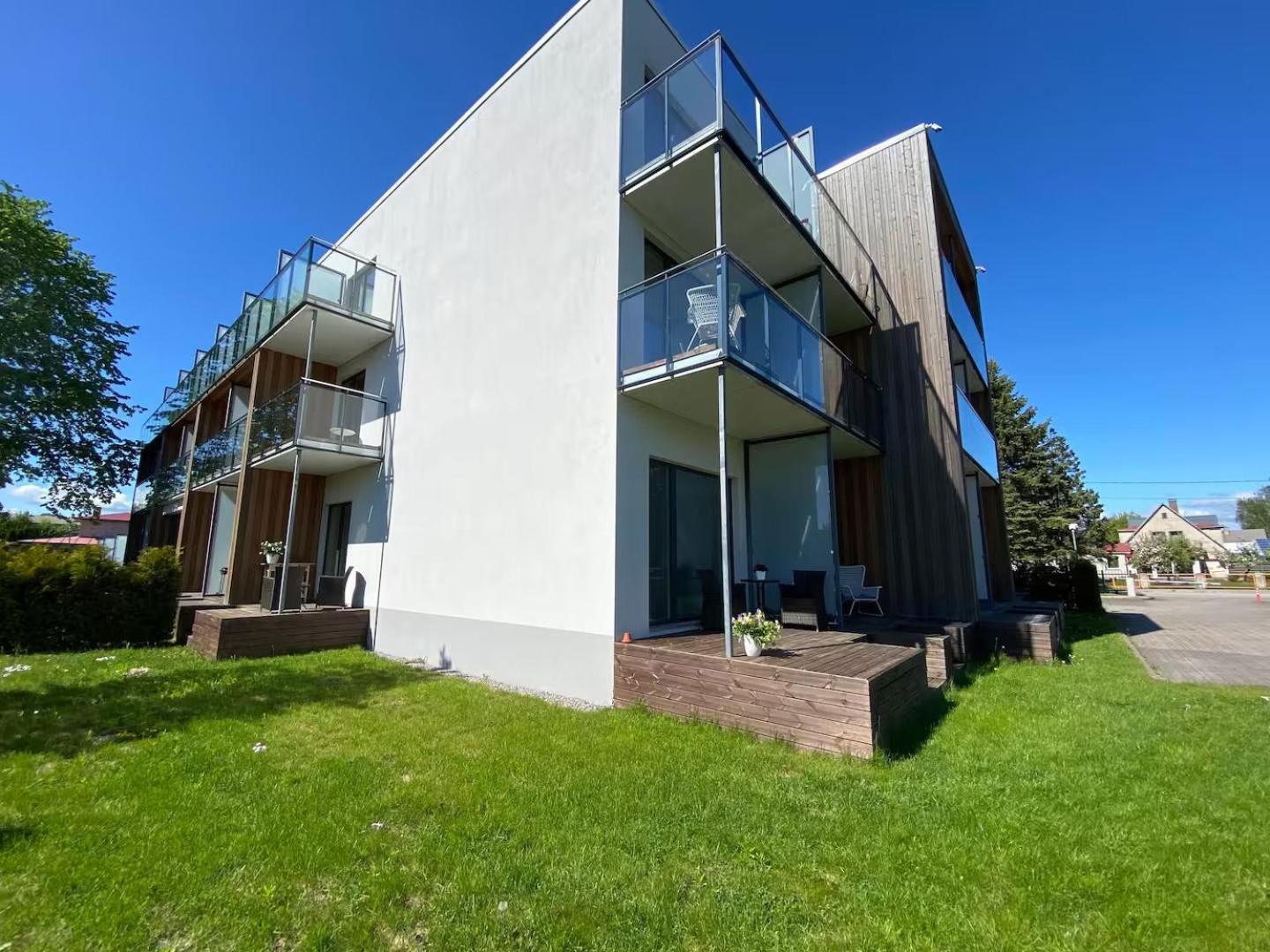 Lovely Aisa Apartment | 2 Terraces Pärnu Esterno foto