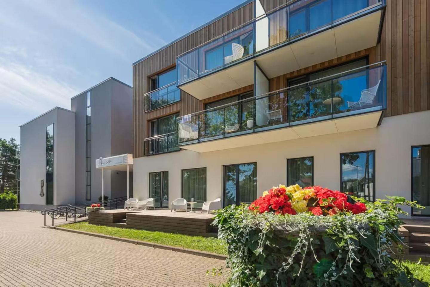 Lovely Aisa Apartment | 2 Terraces Pärnu Esterno foto